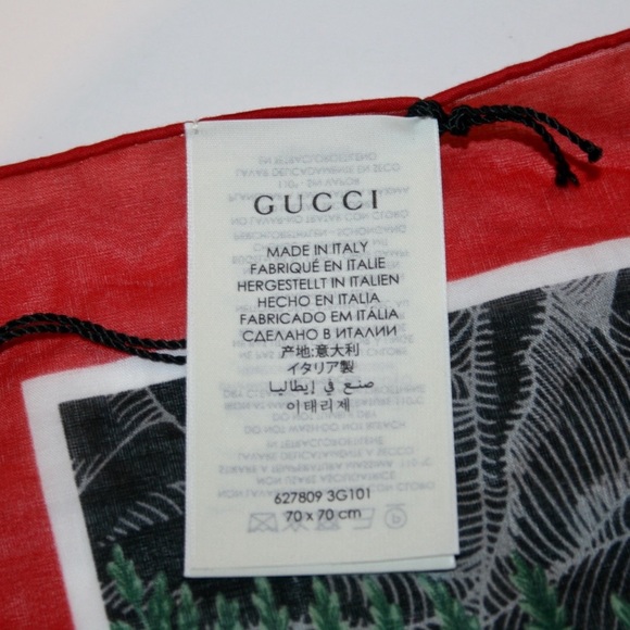 BNWT Authentic Gucci Scarf - Picture 2 of 4